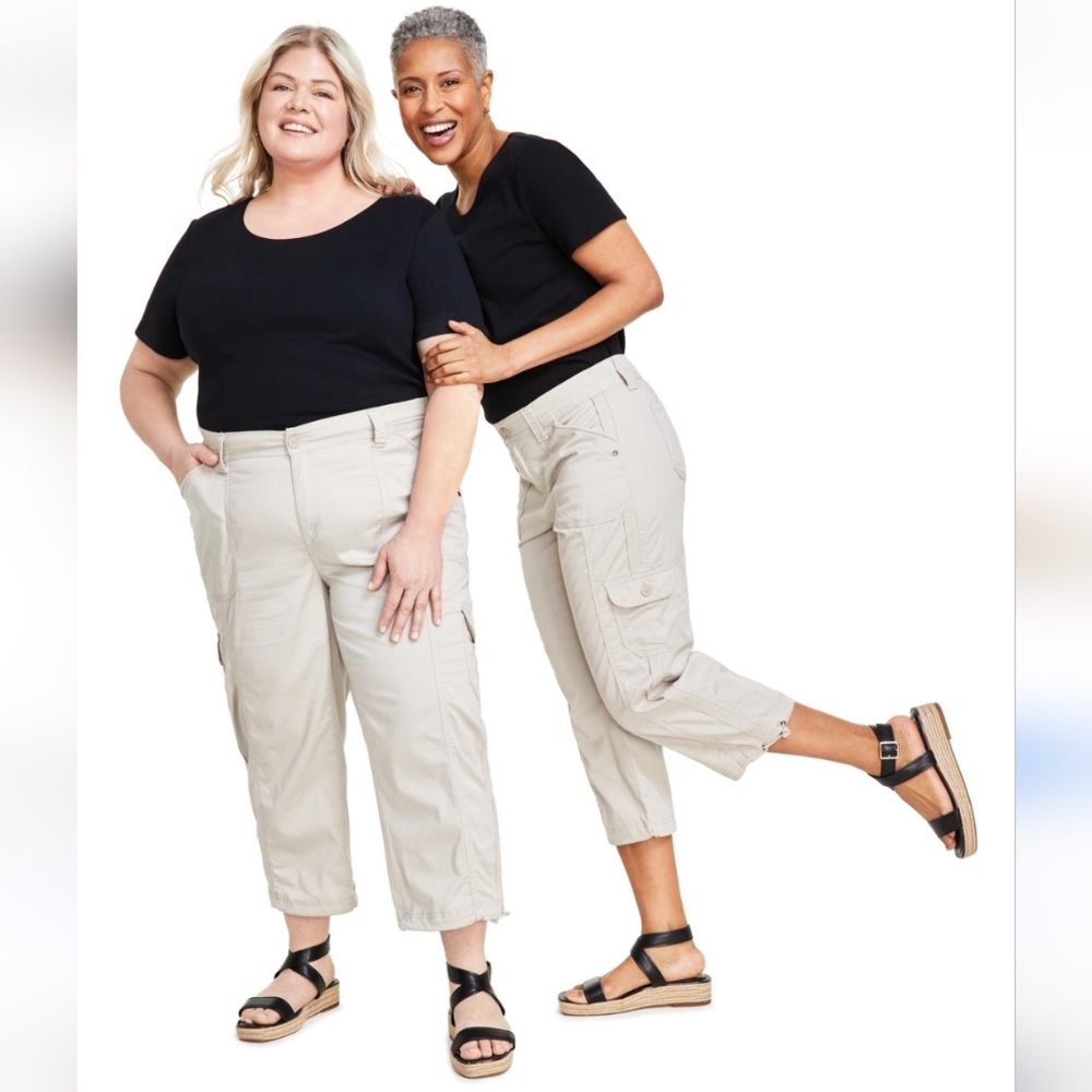 Style and Co white cargo capris size 16